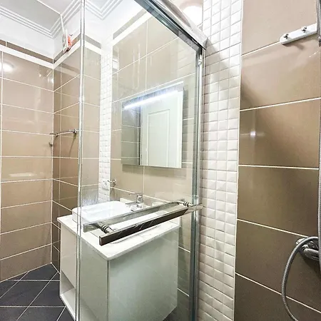 Riviera Glow B86 Daire Golem (Tirana)