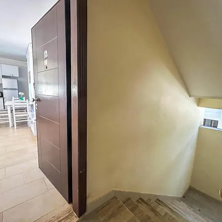 Riviera Glow B86 Apartman *