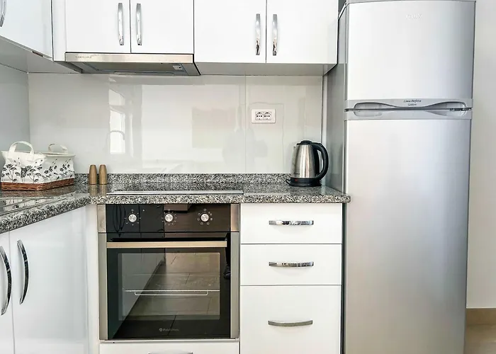 Riviera Glow B86 Lägenhet Golem (Tirana)