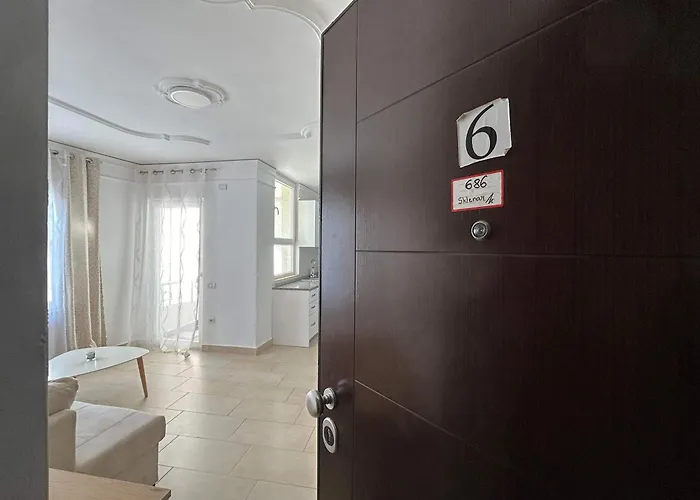 Riviera Glow B86 Golem (Tirana)